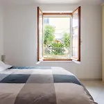 Roberto-4 Beds,ac דירה סנטו סטפאנו די מאגרה