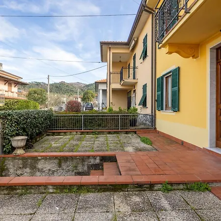 Roberto-4 Beds,ac * Santo Stefano di Magra